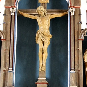 Altar Kruzifix